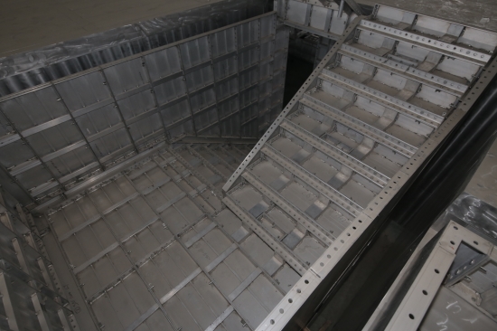 是一家以从事土木工程建筑业为主的企业