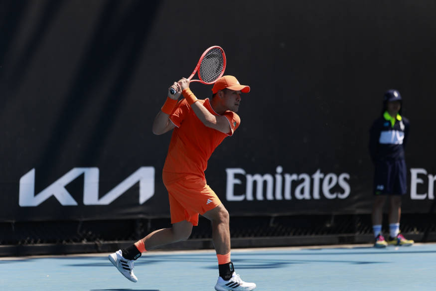 吴易昺以3-1击败纳尔迪 晋级澳网男单次轮，正赛