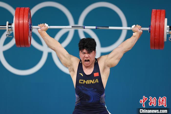 巴黎奥运会男子102公斤级夺冠：刘焕华以406公斤