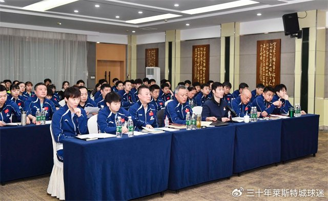 国乒备战洛杉矶奥运：马龙经验成林诗栋成长镜