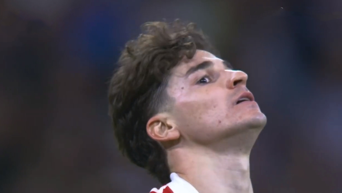 巴萨趁小德比前示好阿尔瓦雷斯引热议