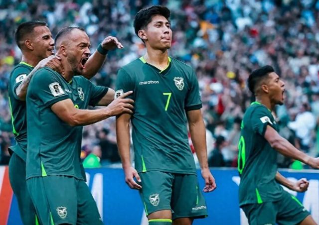 伊拉克力克玻利维亚 民主